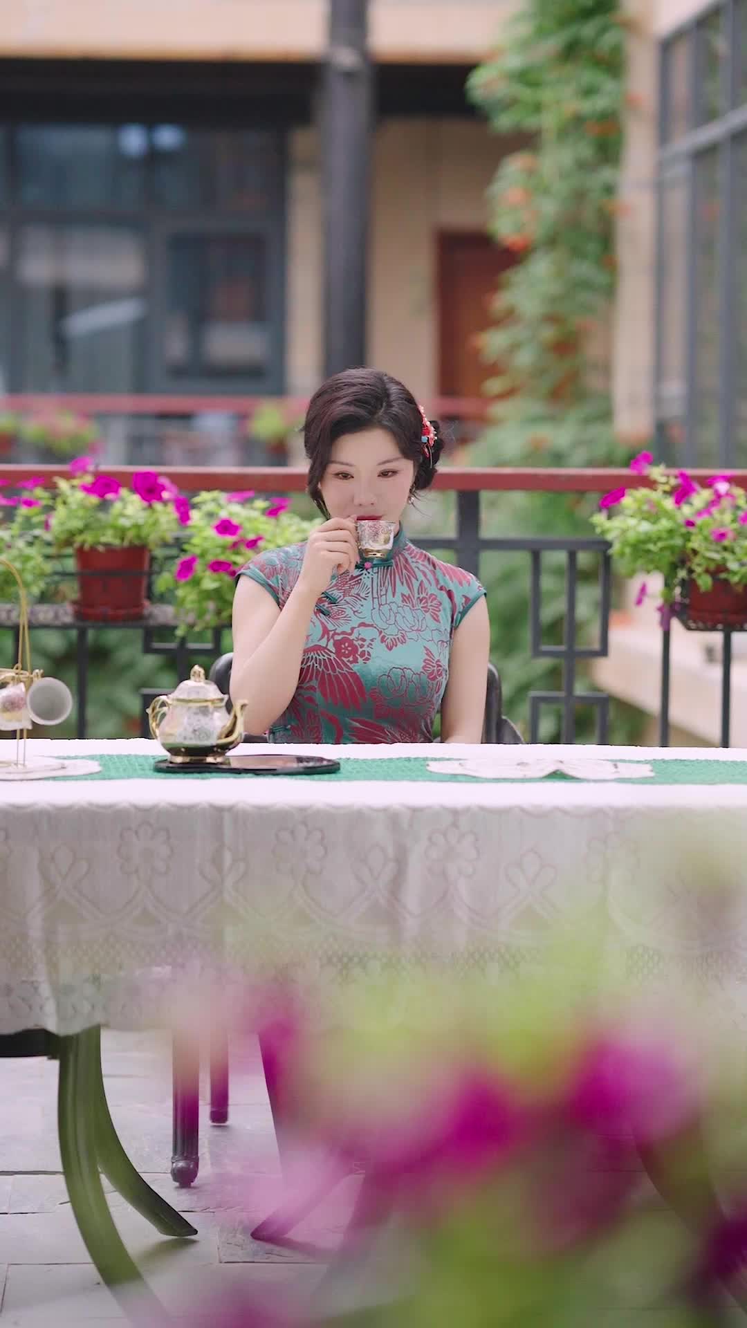 Episode 10 - Fragrant Secrets